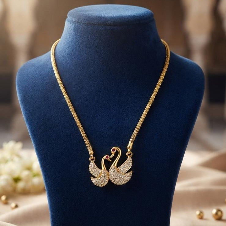 Gold Finish Curved Leaf Pendant Chain