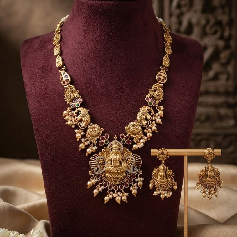 Gold Finish Antique Traditional Necklace Set
