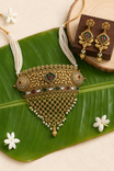 Rajwadi Floral Kundan-Inspired Pearl Choker Set