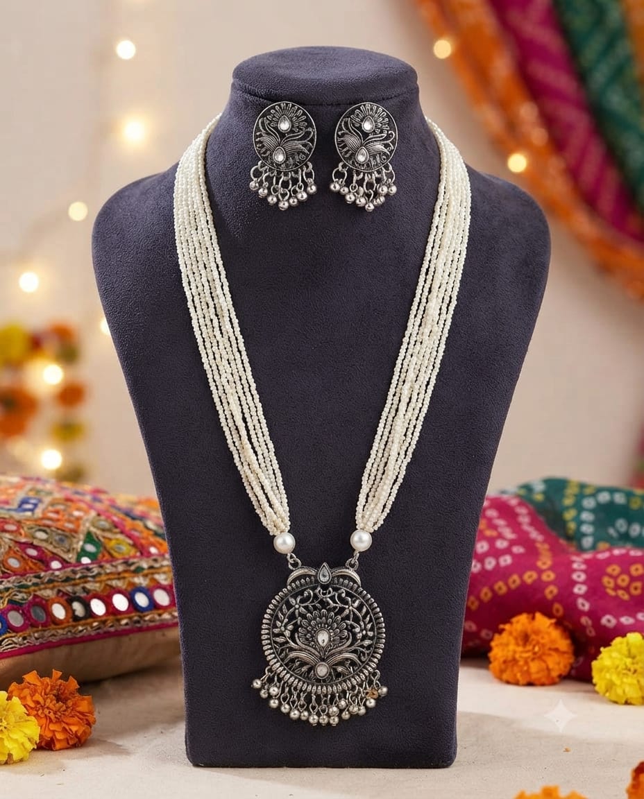 Oxidised Round Motif Necklace Set
