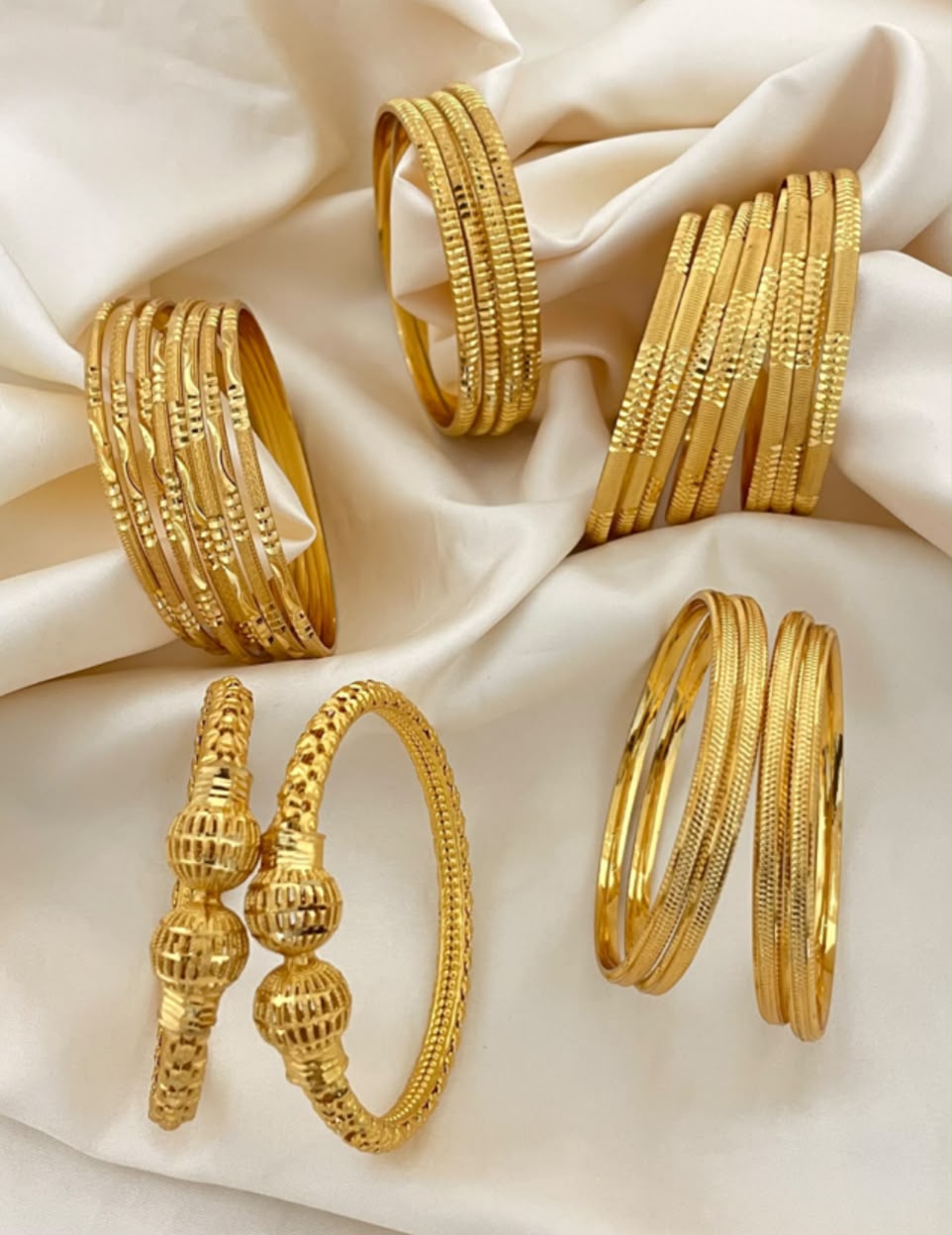 5 Classic Layered Gold Finish Bangle Set